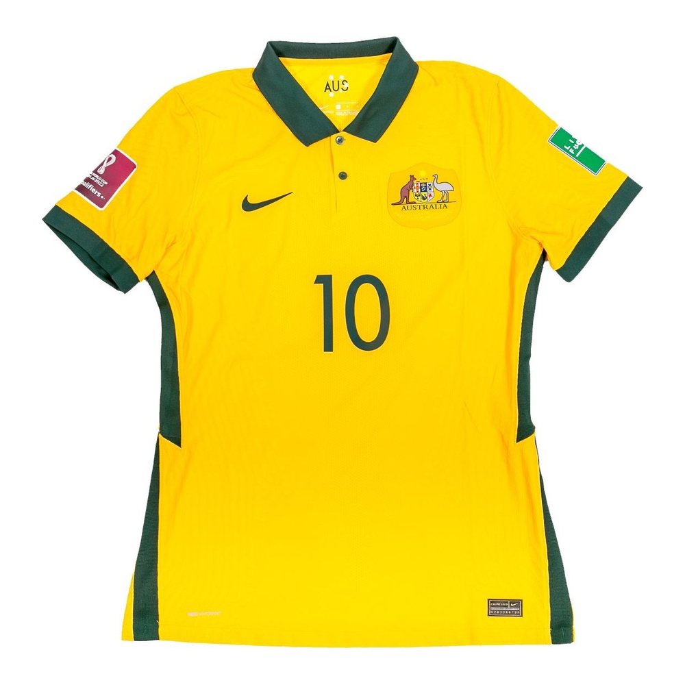 Socceroos 2020/22 home shirt